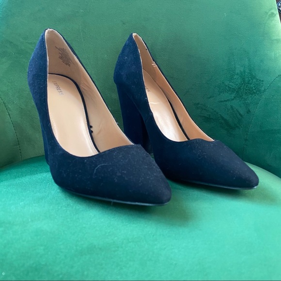 Express Shoes - Black heels